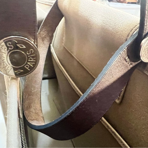 Hermes Tan Tote Bag Spacious Structured Design - Picture 13 of 16